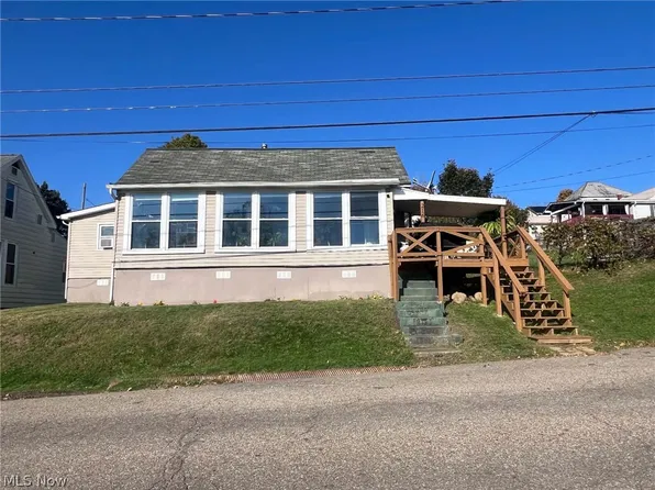 216 Henderson St, Barnesville, OH 43713