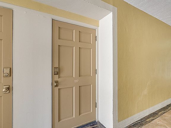 3rd image of 400 Beach Rd APT 117