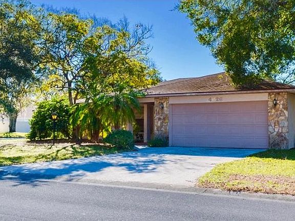 3rd image of 4026 Chisholm Dr