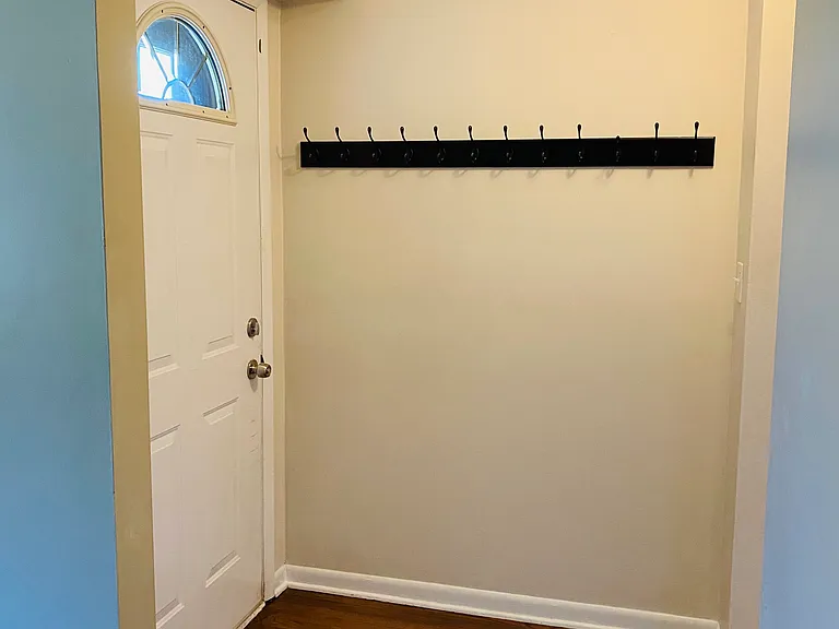 8837 Manor Ave — Photo 6