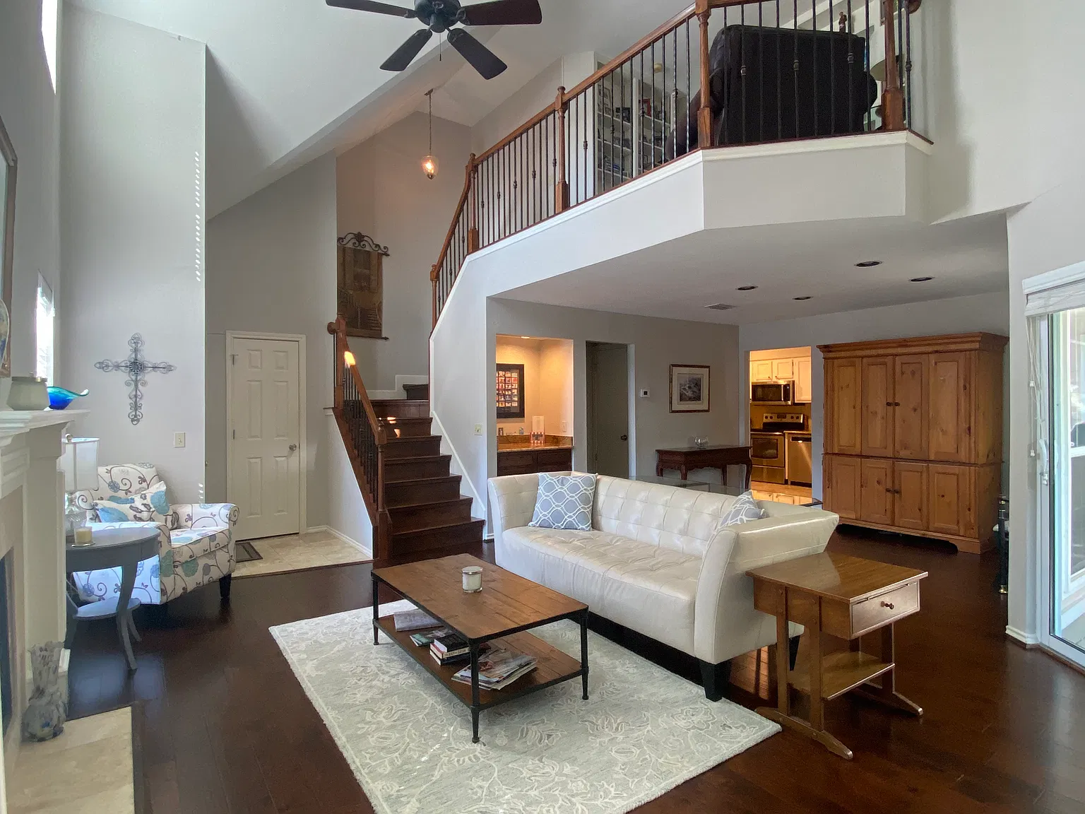 1 bed, 1.5 bath, 1154 sqft, $2,500 — Photo 2