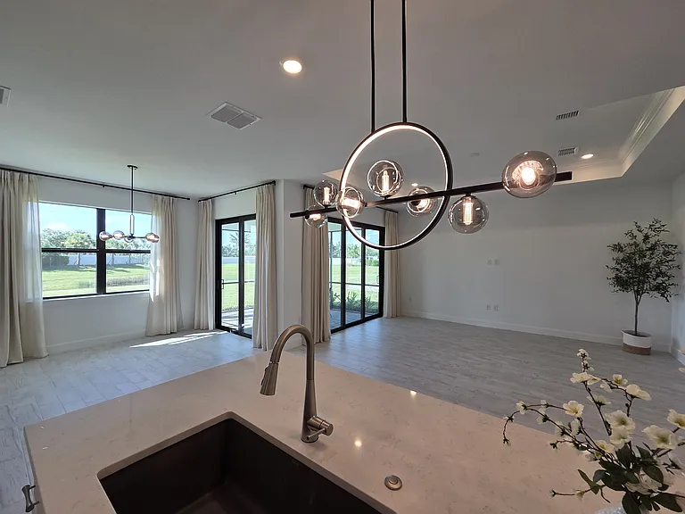 5719 Silverside Pine Ct — Photo 4