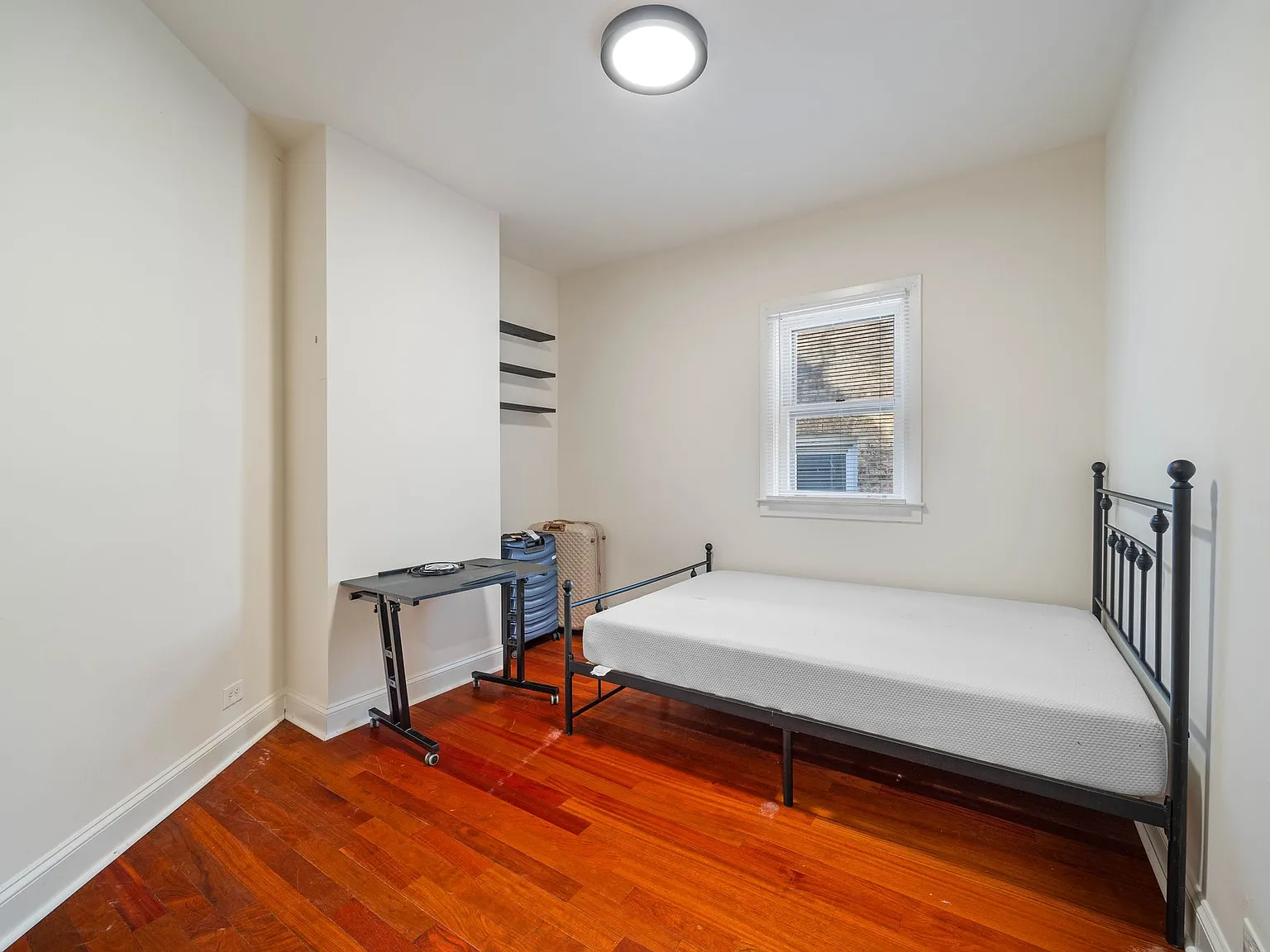 1118 Garnett Pl — Photo 4