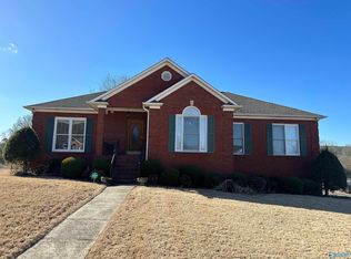 55 Old Brook Ln, Oneonta, AL 35121