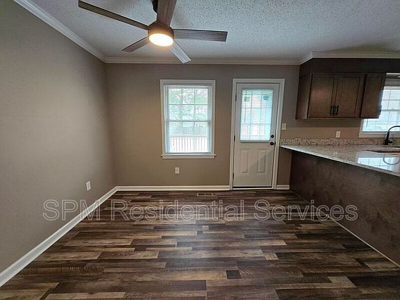 5th image of 54 Nixon Ave