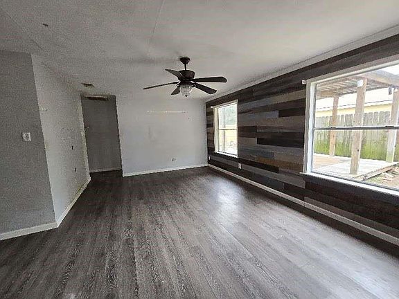 2nd image of 1110 Greencroft St