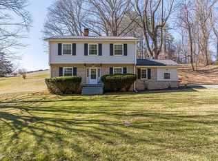 12104 Linden St, Meadowview, VA 24361