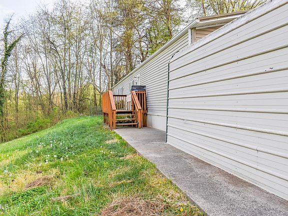 4th image of 257 Hickory Hills Rd