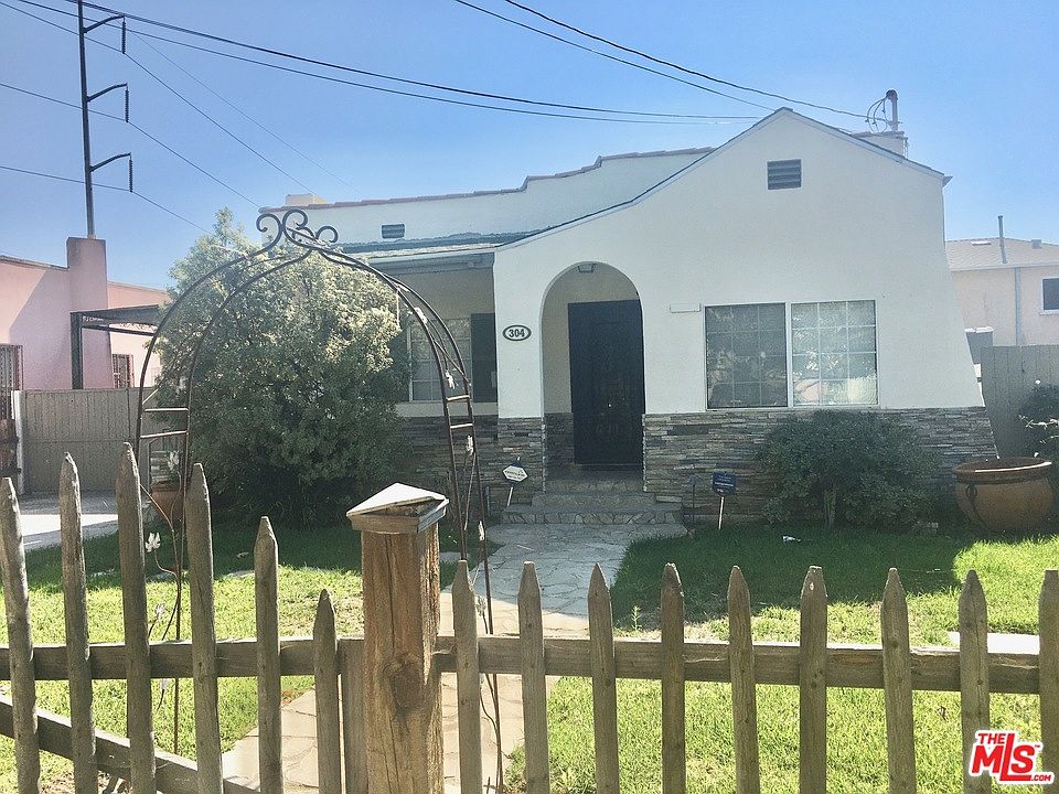 1st image of 304 W Hillcrest Blvd