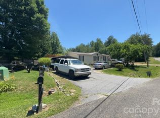 1694 Roy Caldwell St, Morganton, NC 28655
