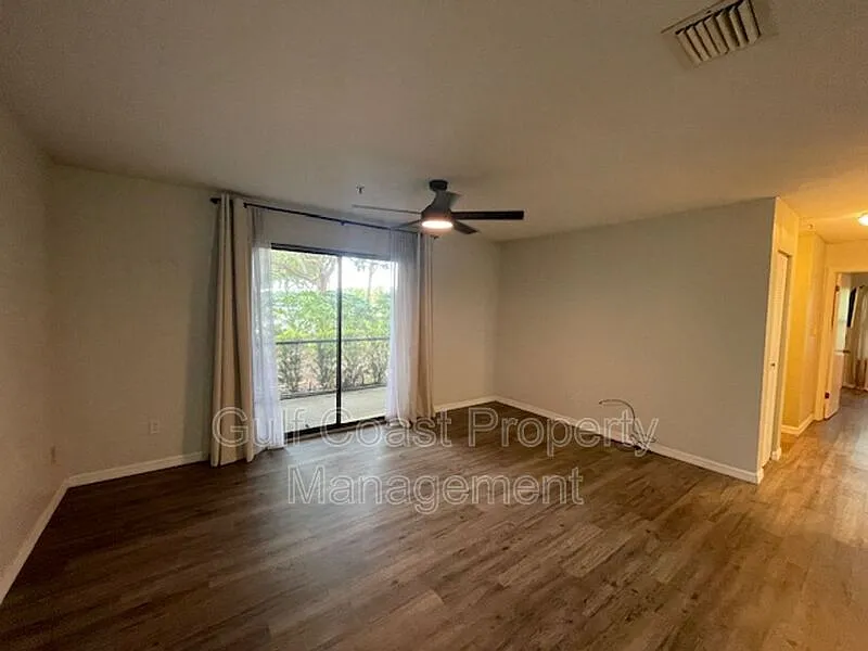 2 bed, 2.0 bath, 1119 sqft, $1,625 — Photo 2