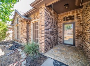 216 Windmill Dr, Justin, TX 76247