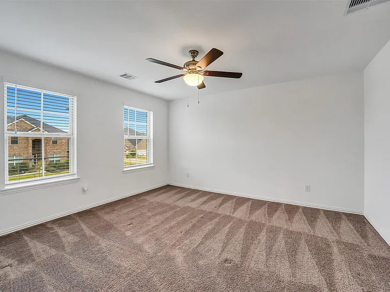 31618 Donoso Dr — Photo 24