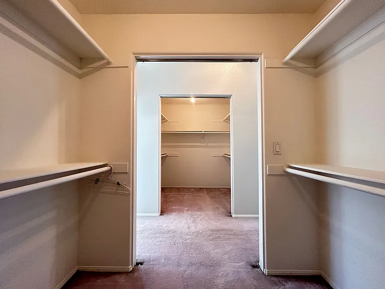 8132 E Hillsdale Dr — Photo 44