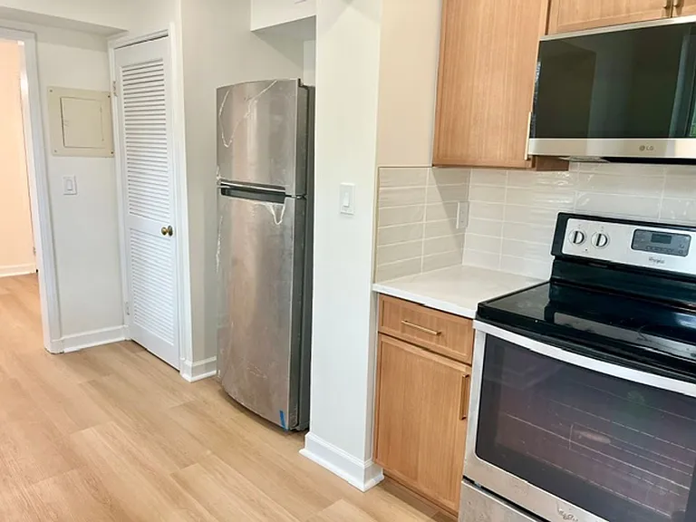 3930 Langley Ct NW #C639 — Photo 5