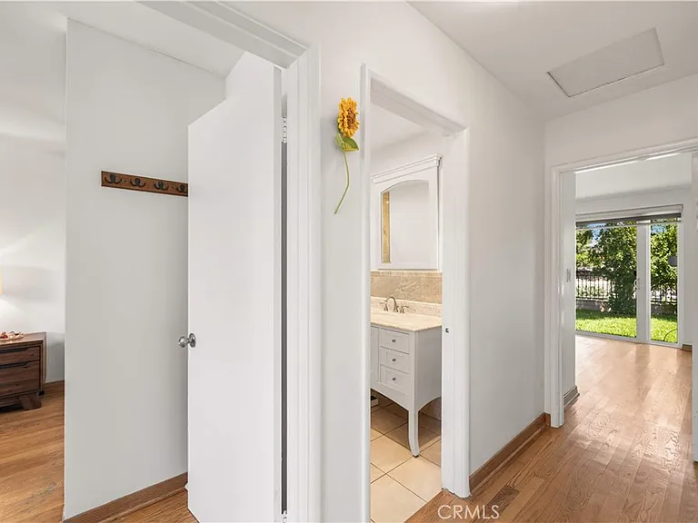 1033 S Isabella Ave — Photo 22