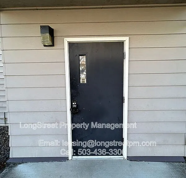 2510 NW Van Buren Ave #6 — Photo 3