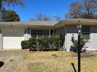 427 Royal Crest Dr, Richardson, TX 75081