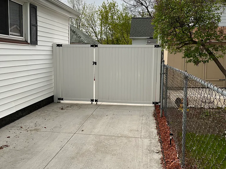 605 E Jane St — Photo 19