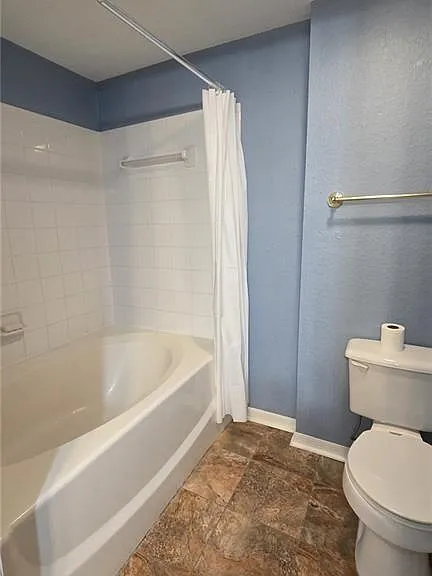 23520 Walden Center Dr #308 — Photo 16