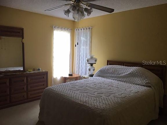 5th image of 8114 Buttonball Ln