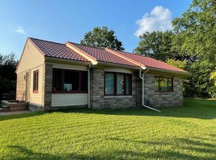 401 Oliver Rd, Sewickley, PA 15143