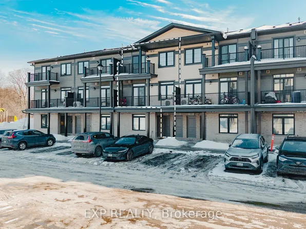 106 Lomond Ln, Kitchener, ON N2R 0T6