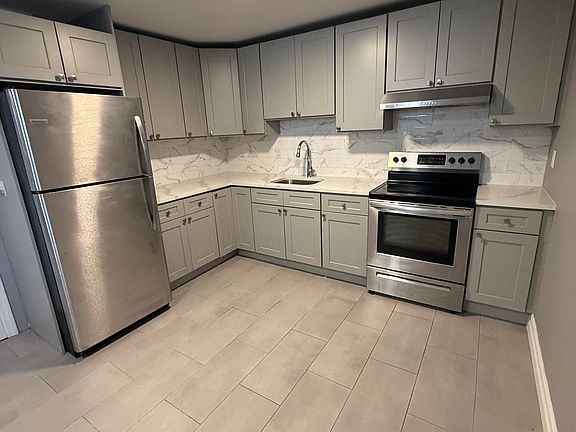 3rd image of 33 Hart Ave APT 1