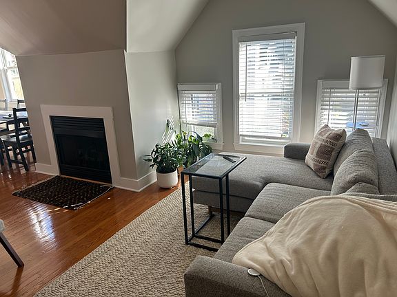 Living Area Great Natural Light