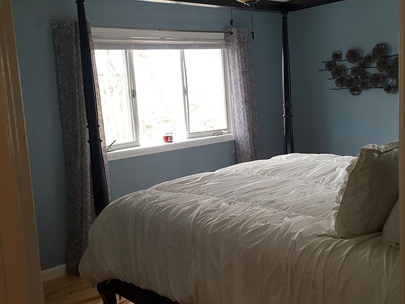 Master bedroom, dual closet, river view