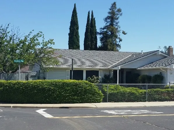 6201 E Yuma Way, Manteca, CA 95336