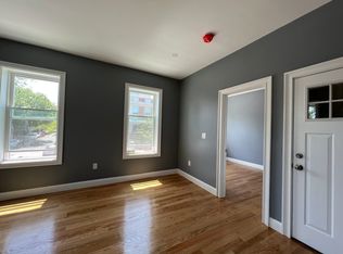 341-342 Cambridge St #2, Cambridge, MA 02141