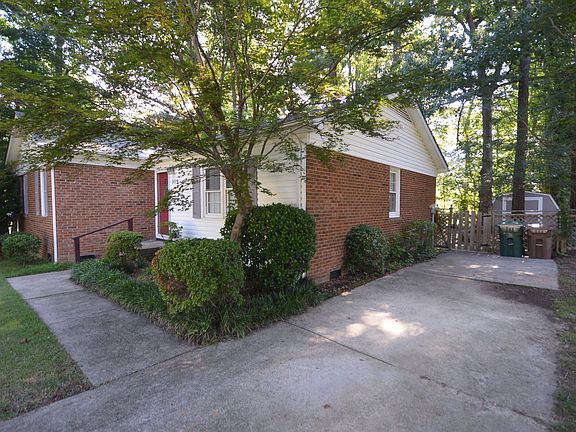 2nd image of 309 Holtz Ln