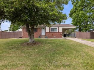 204 Hospital Dr, Virginia Beach, VA 23452