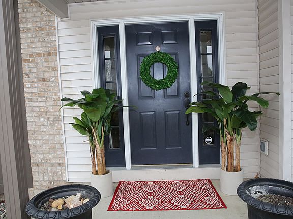 2nd image of 132 Abbington Ct