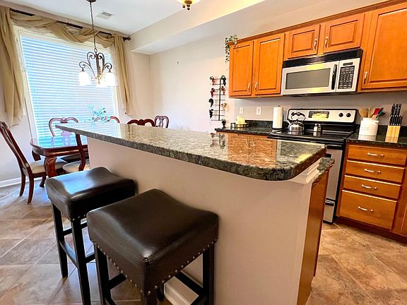 5th image of 1457 Lindazzo Ave