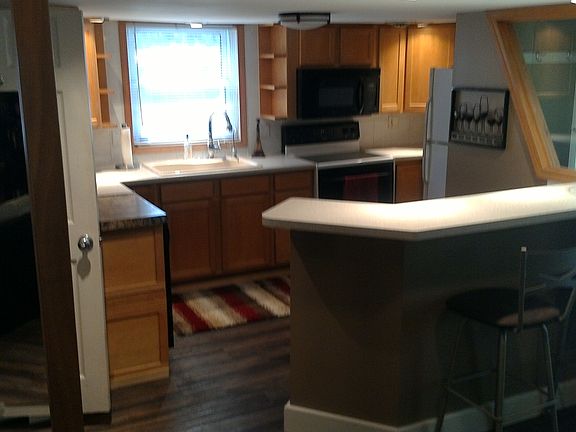 4th image of 1408 Geneva Ave