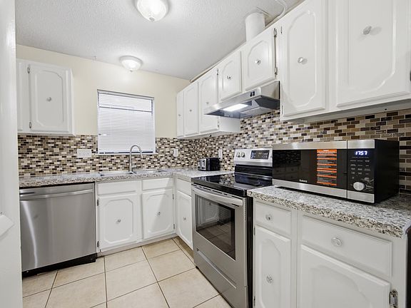 3rd image of 41 12th St #G68