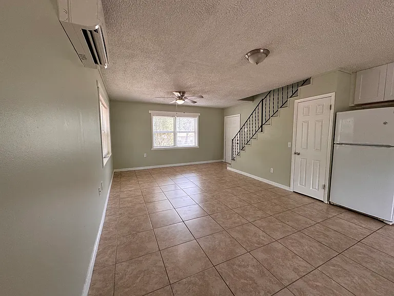 538 Orange St #538 — Photo 8