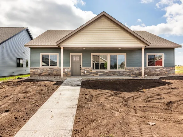 1926 Sandstone Loop S, Sartell, MN 56377