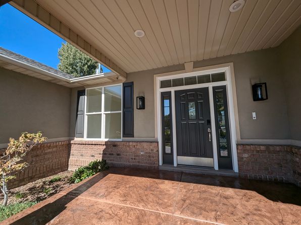 1103 E Skyler Dr