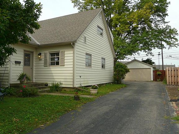 3rd image of 3321 Norwood St