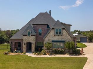 124 Rasha Dr, Azle, TX 76020