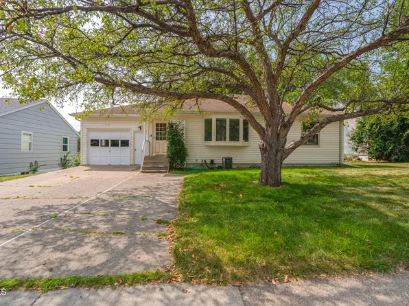 1314 N 2nd St, Bismarck, ND 58501