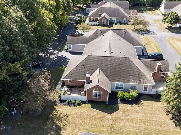 2nd image of 630 Hampton Woods Dr