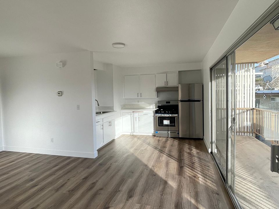 1st image of 86 N Laurel St #86