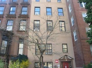 372 Clinton Ave #1, Brooklyn, NY 11238