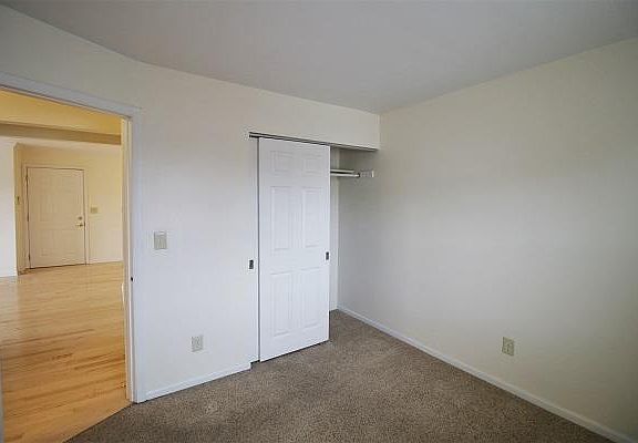 4th image of 2030 N Oakland Ave APT 308