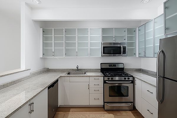 1st image of 37 Wall St APT 23M