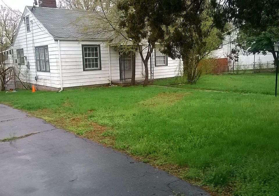 1st image of 7417 Renee St